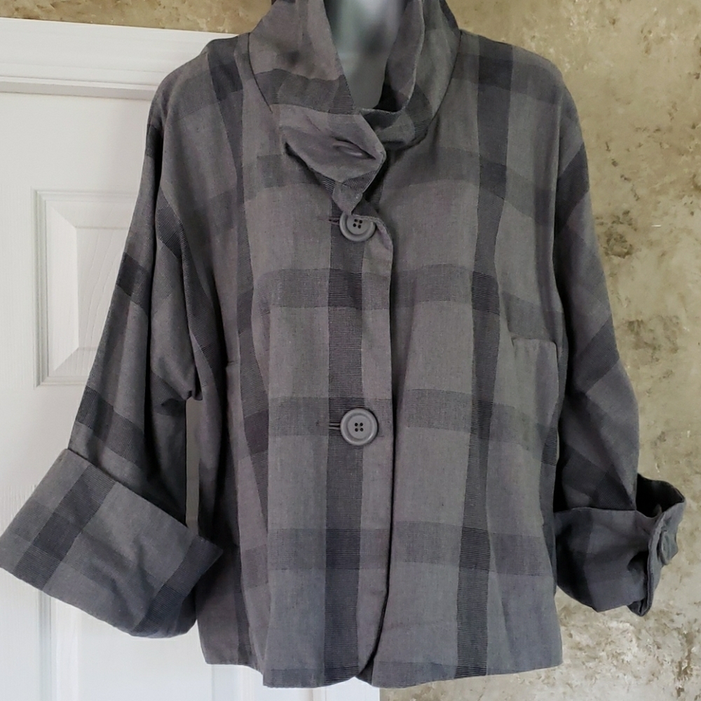 a.n.a.  A New Approach Soft Cotton Jacket Size Large Dolman Cut NWT